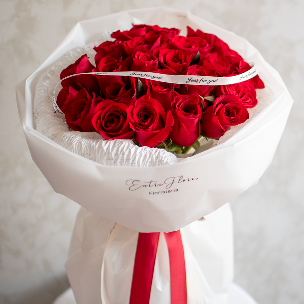 Ramo Clásico de Rosas Rojas