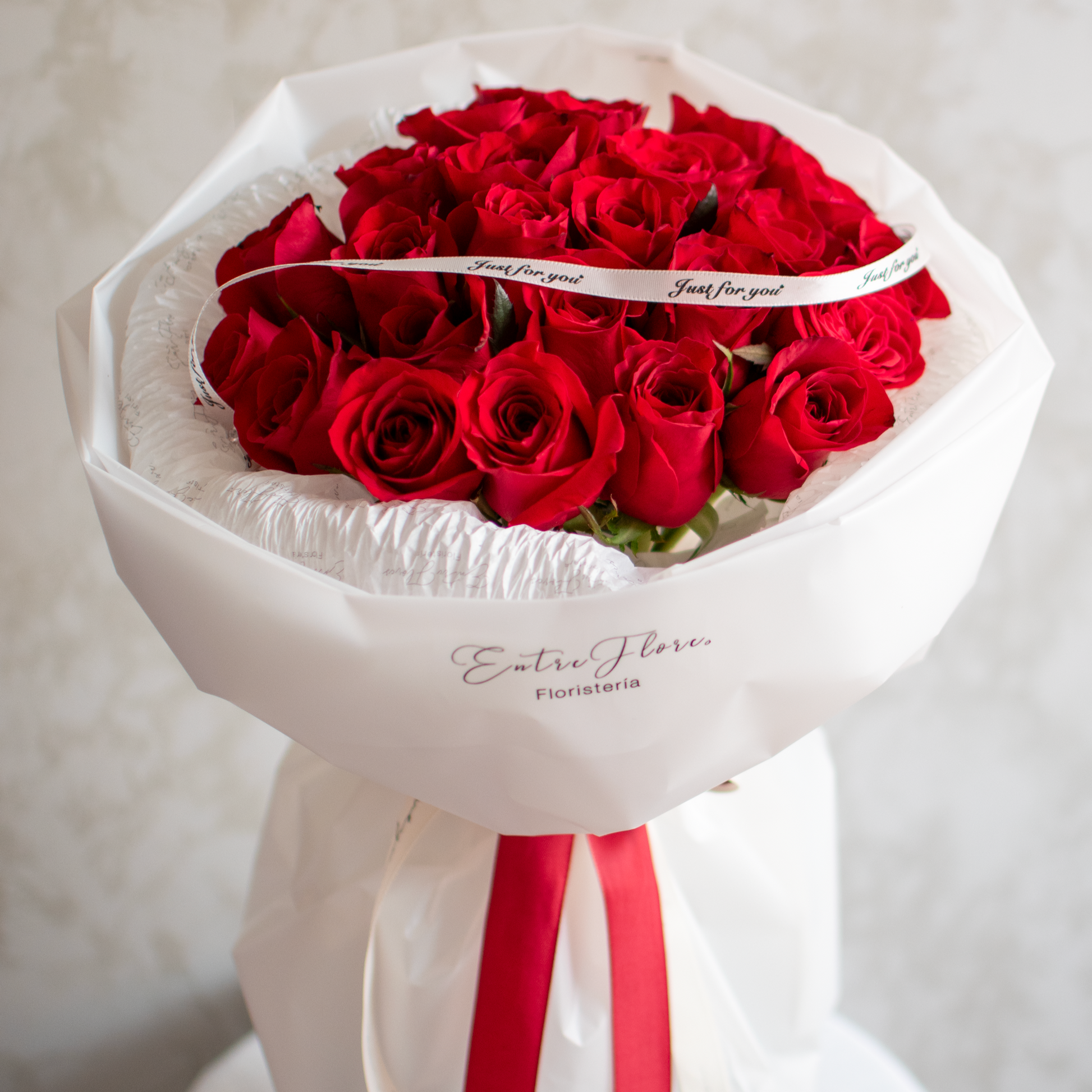 Ramo Clásico de Rosas Rojas